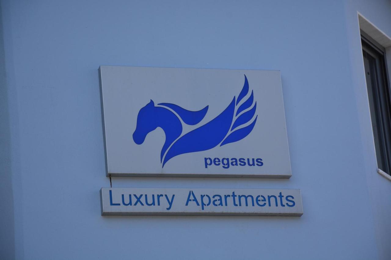 Pegasus Sea View Luxury Apartments Vrasná Exteriör bild